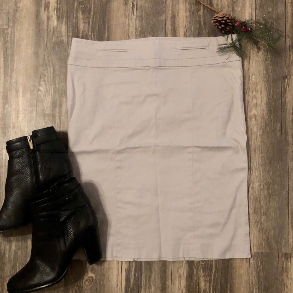 🌸 TAN ANNE TAYLOR LOFT SKIRT 🌸